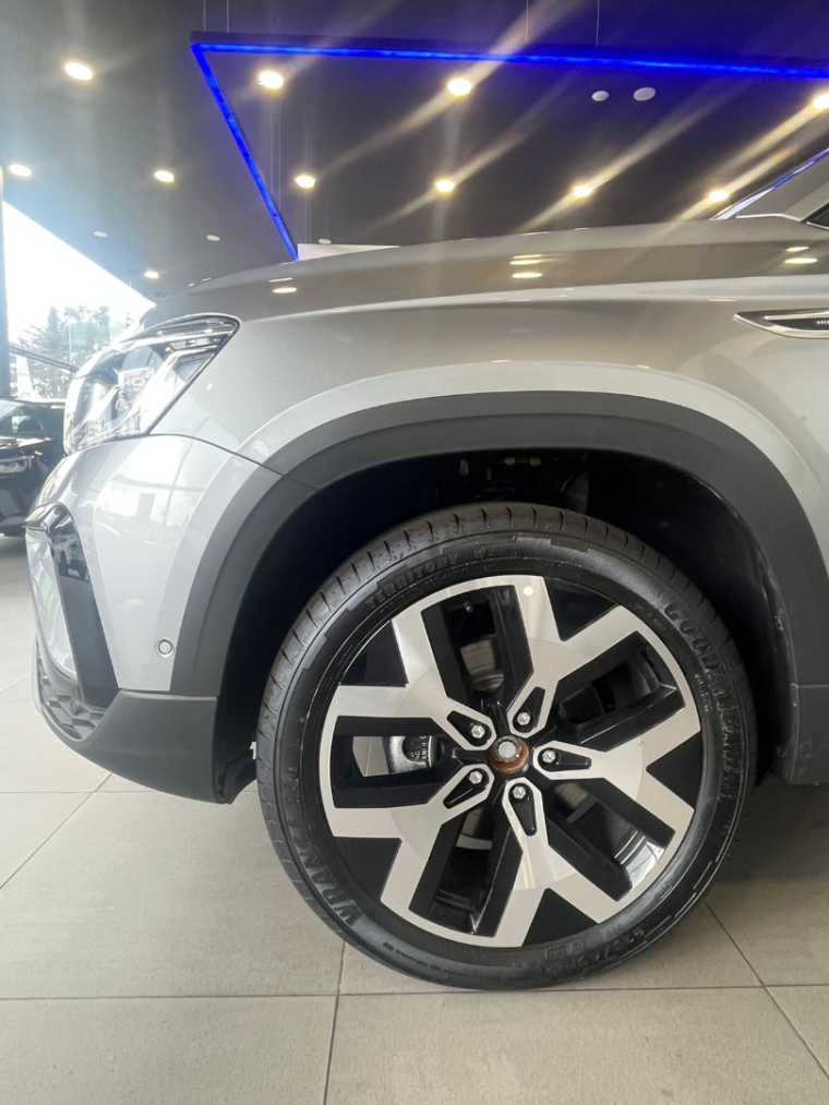 volkswagen taos 1.4 250 tsi total flex highline automatico 4p 202510