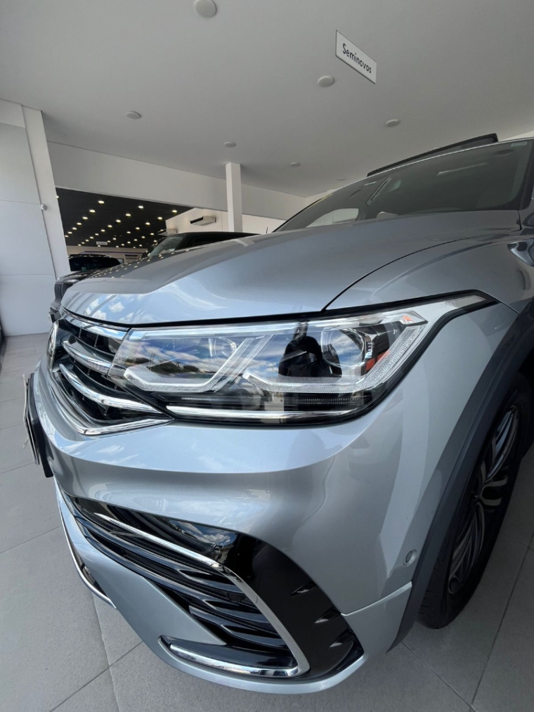 volkswagen tiguan 2.0 300 tsi gasolina allspace r-line automatico 4p 2024