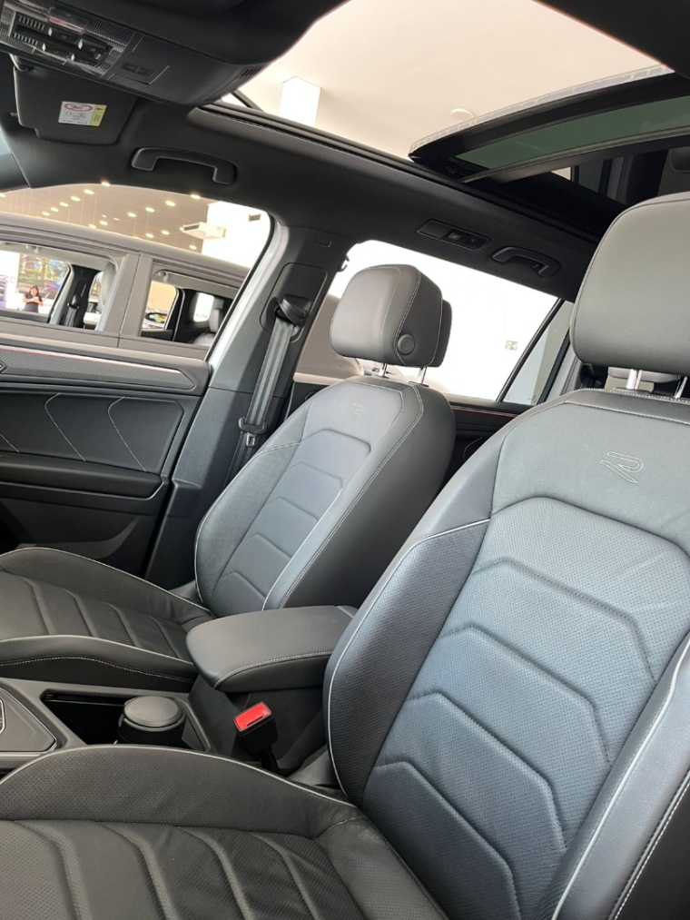 volkswagen tiguan 2.0 300 tsi gasolina allspace r-line automatico 4p 202410