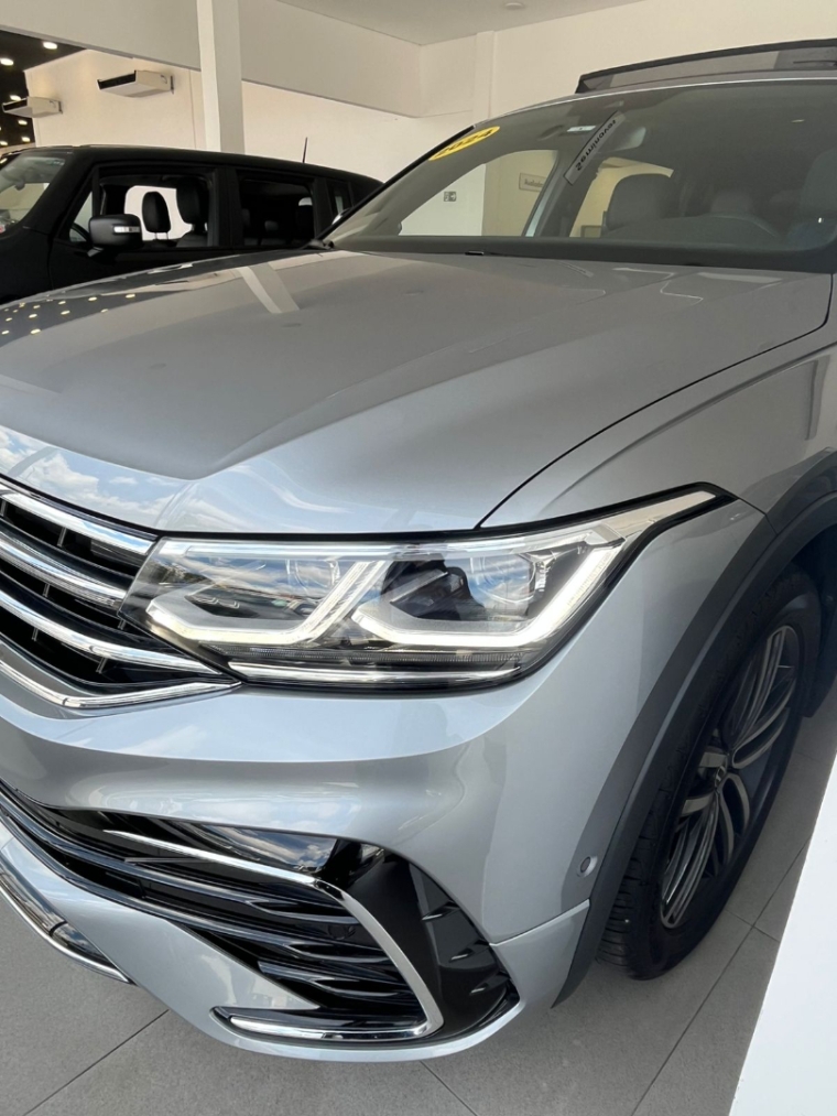 volkswagen tiguan 2.0 300 tsi gasolina allspace r-line automatico 4p 20241