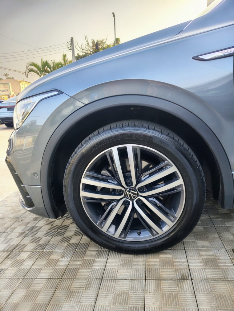 volkswagen tiguan 2.0 300 tsi gasolina allspace r-line automatico 4p 202510