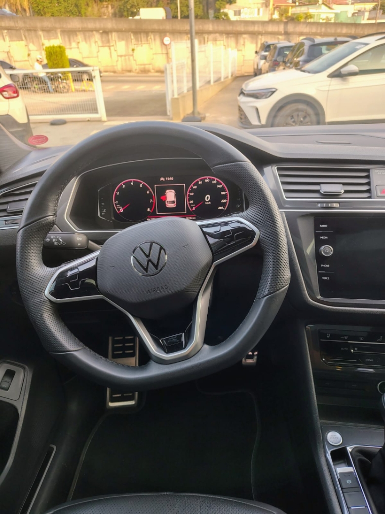 volkswagen tiguan 2.0 300 tsi gasolina allspace r-line automatico 4p 20254