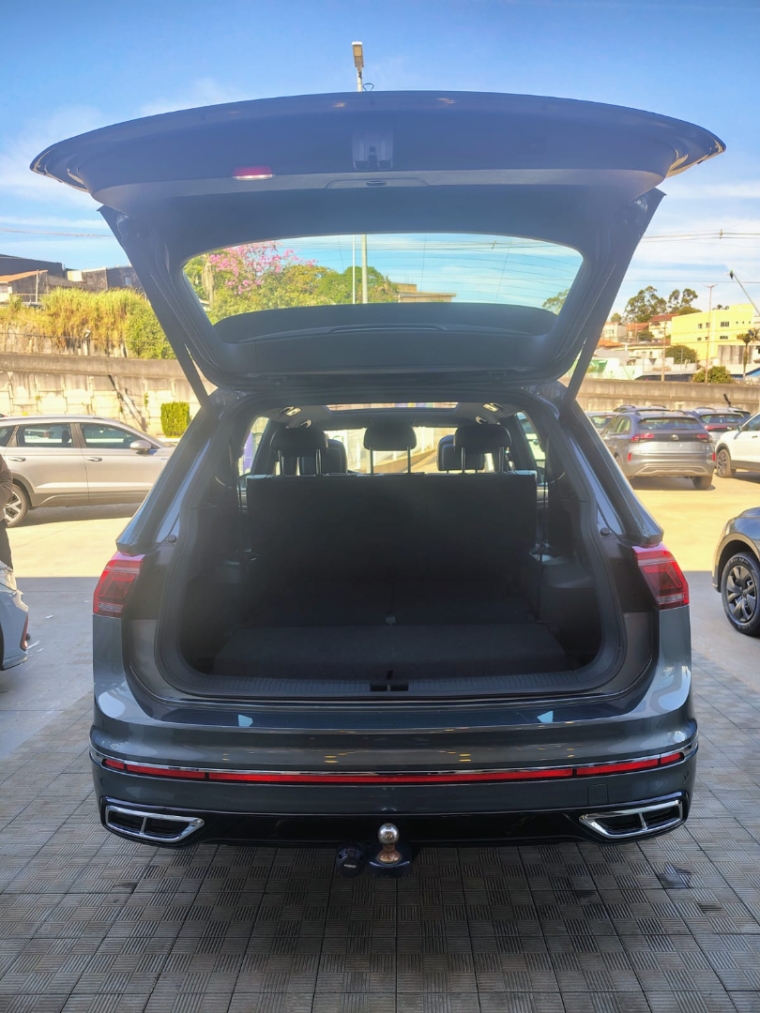 volkswagen tiguan 2.0 300 tsi gasolina allspace r-line automatico 4p 202411