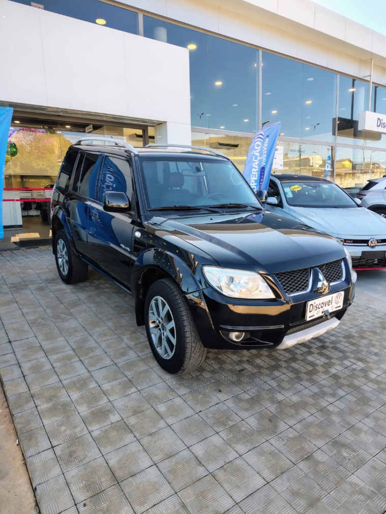 mitsubishi pajero tr4 2.0 4x4 16v 140cv flex 4p automatico 20131