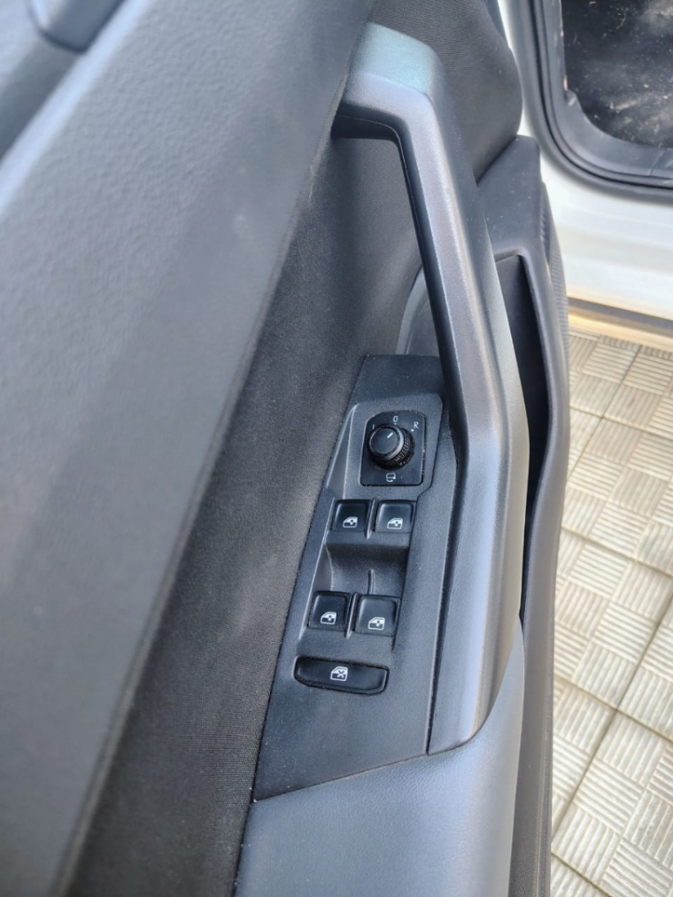 volkswagen nivus 1.0 200 tsi total flex highline automatico 4p 20246
