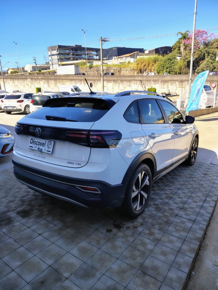 volkswagen nivus 1.0 200 tsi total flex highline automatico 4p 202410