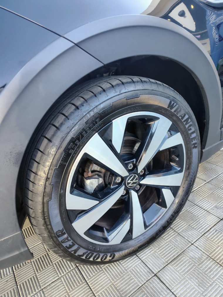 volkswagen nivus 1.0 200 tsi total flex highline automatico 4p 20248