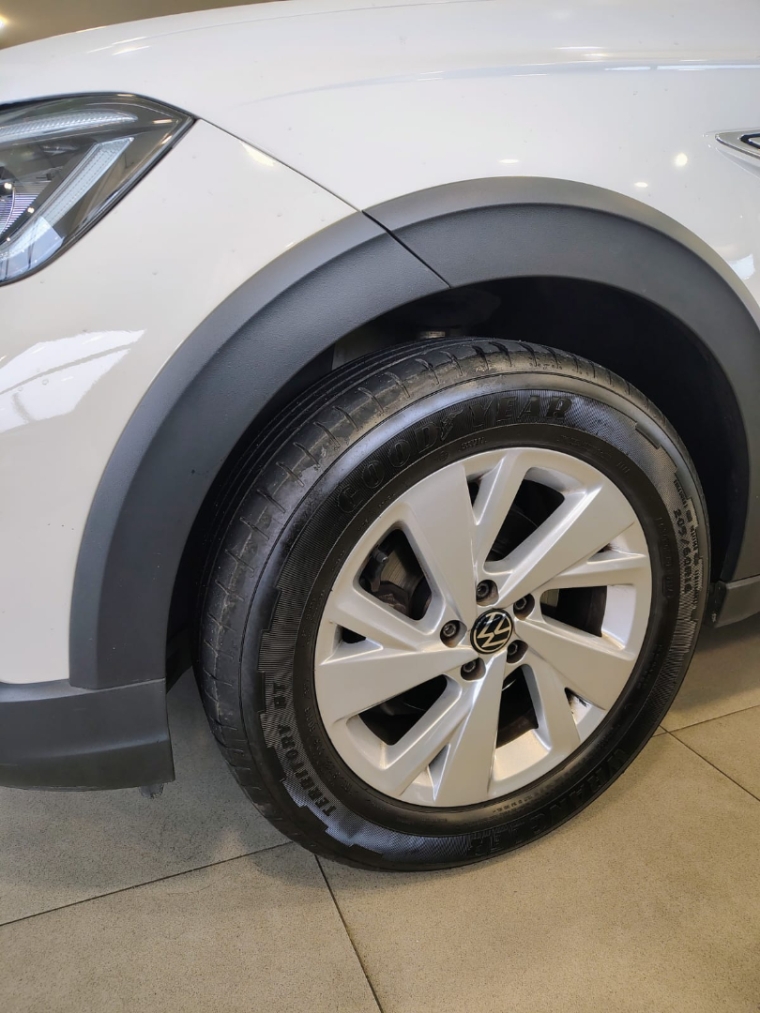 volkswagen nivus 1.0 200 tsi total flex comfortline automatico 4p 20249