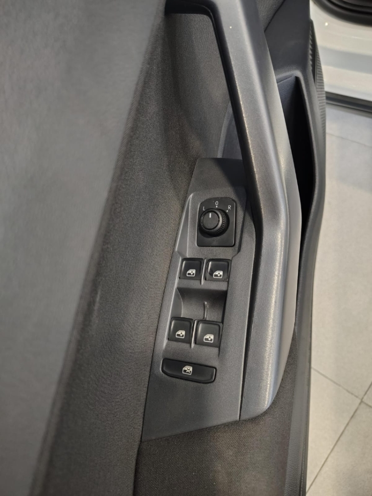volkswagen nivus 1.0 200 tsi total flex comfortline automatico 4p 20246
