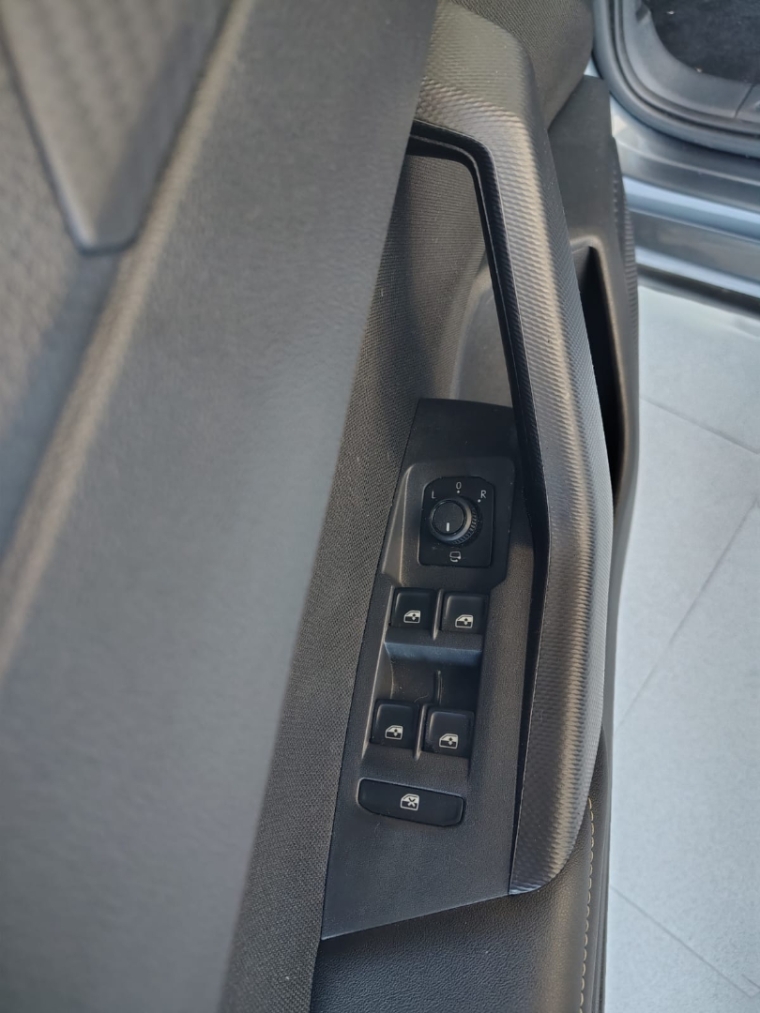 volkswagen nivus 1.0 200 tsi total flex highline automatico 4p 20266