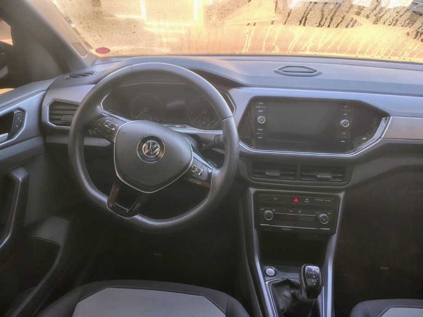 volkswagen t-cross 1.0 200 tsi total flex comfortline automatico 4p 20204