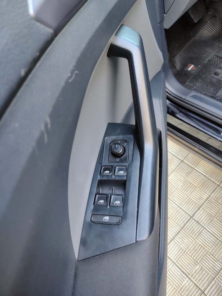 volkswagen t-cross 1.0 200 tsi total flex comfortline automatico 4p 20207