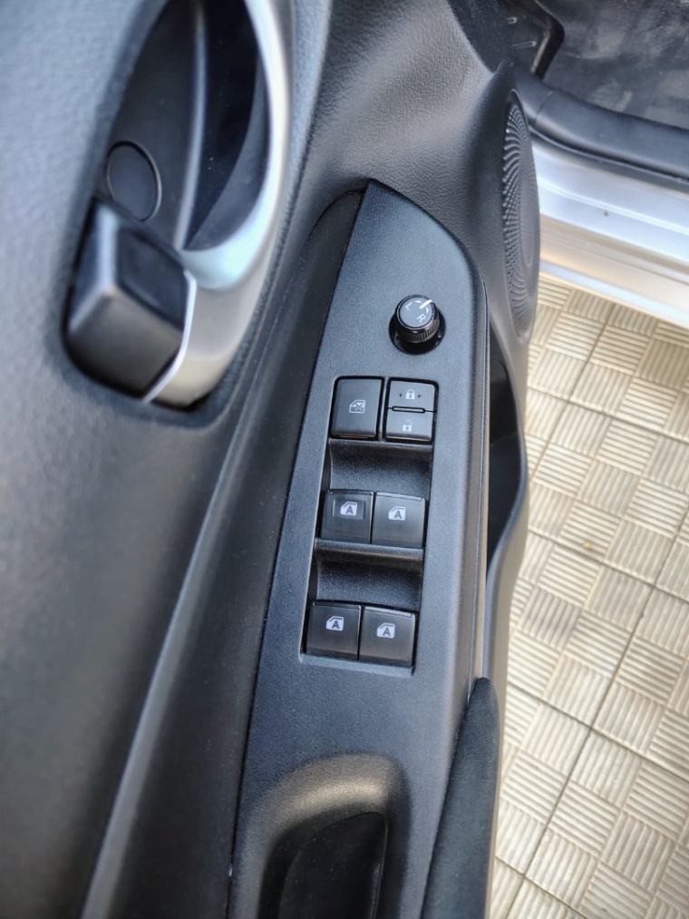 toyota yaris 1.3 16v flex xl multidrive 4p automatico 20196