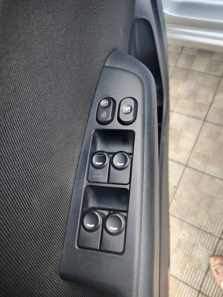 hyundai hb20 1.0 comfort 12v flex 4p manual 20136