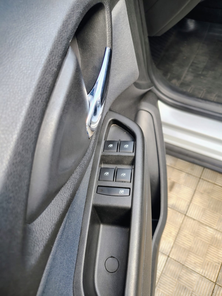 chevrolet onix 1.4 mpfi activ 8v flex 4p automatico 20197