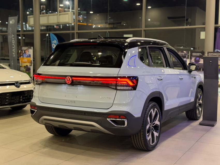 volkswagen taos 1.4 250 tsi total flex highline automatico 4p 202611