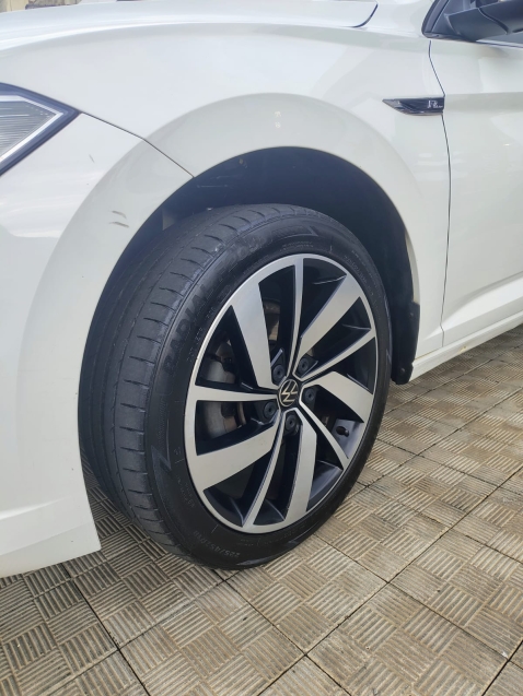 volkswagen jetta 1.4 250 tsi total flex r-line tiptronic 4p automatico 202010