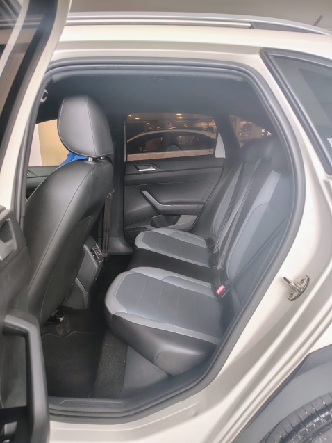 volkswagen nivus 1.0 200 tsi total flex highline automatico 4p 20246