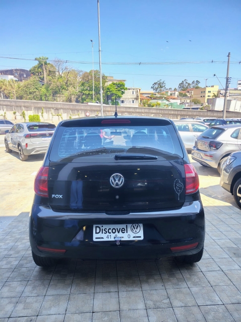 volkswagen fox 1.0 mi 8v flex 4p manual automatico 201111
