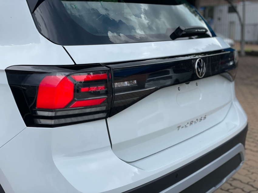volkswagen t-cross 1.0 200 tsi total flex sense automatico 4p 202714