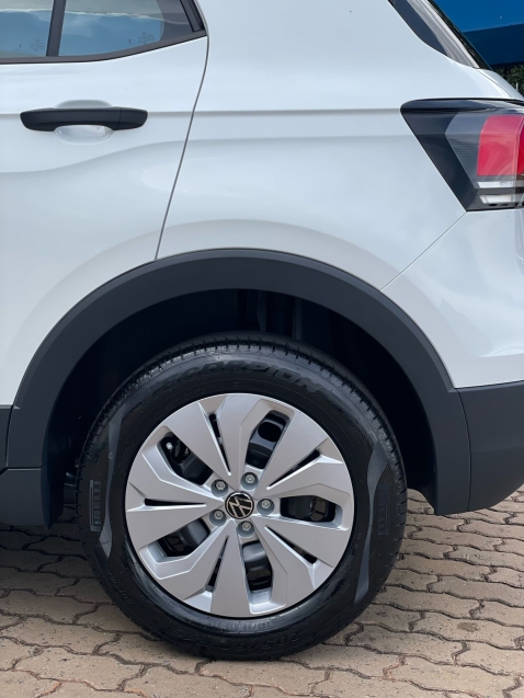 volkswagen t-cross 1.0 200 tsi total flex sense automatico 4p 202712