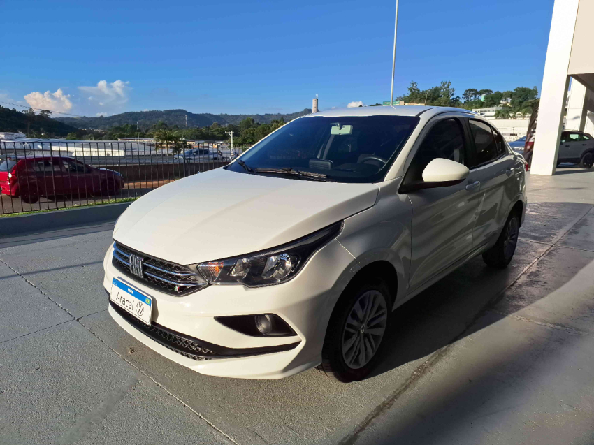 fiat cronos 1.3 firefly flex drive cvt 4p automatico 2023 fiat cronos 1.3 firefly flex drive cvt 4p automatico 2023