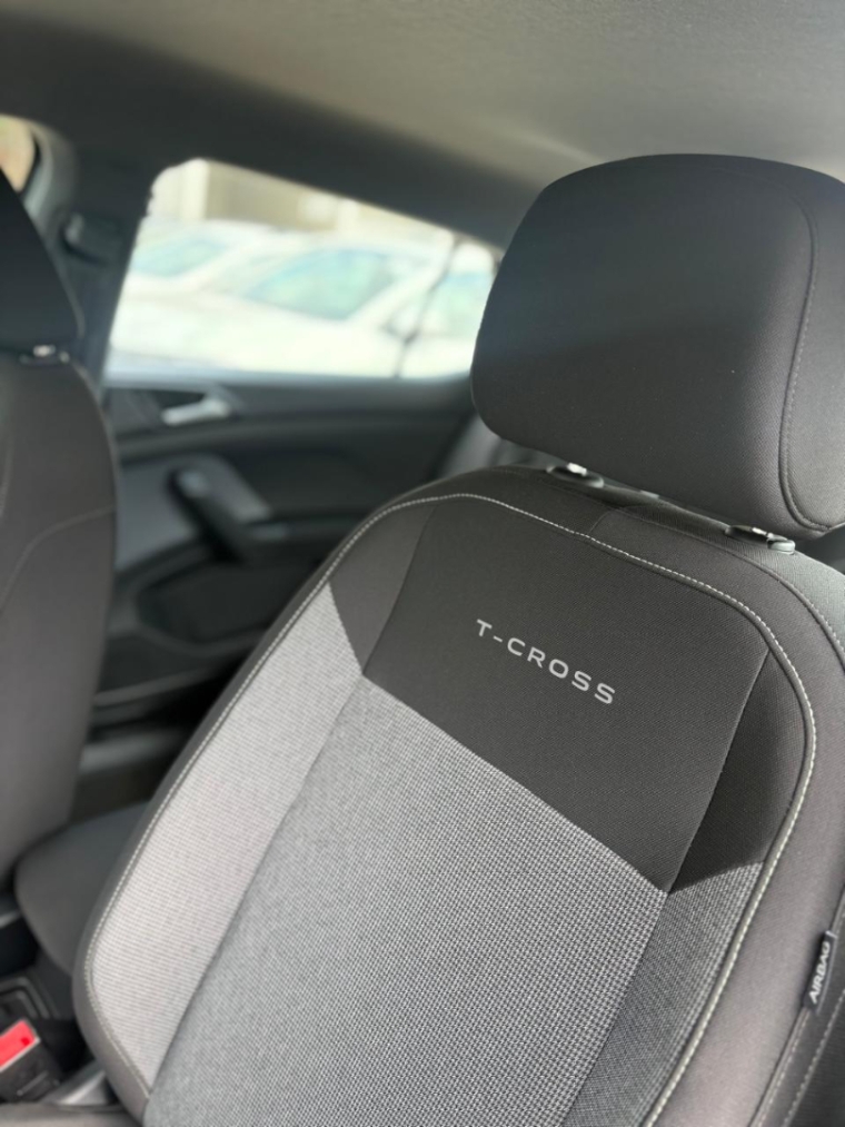 volkswagen t-cross 1.0 200 tsi total flex automatico 4p 202611