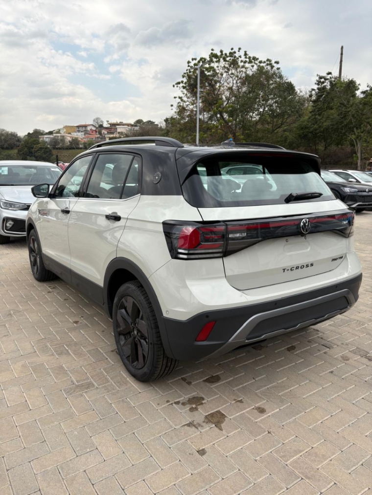 volkswagen t-cross 1.4 250 tsi total flex extreme automatico 4p 20266