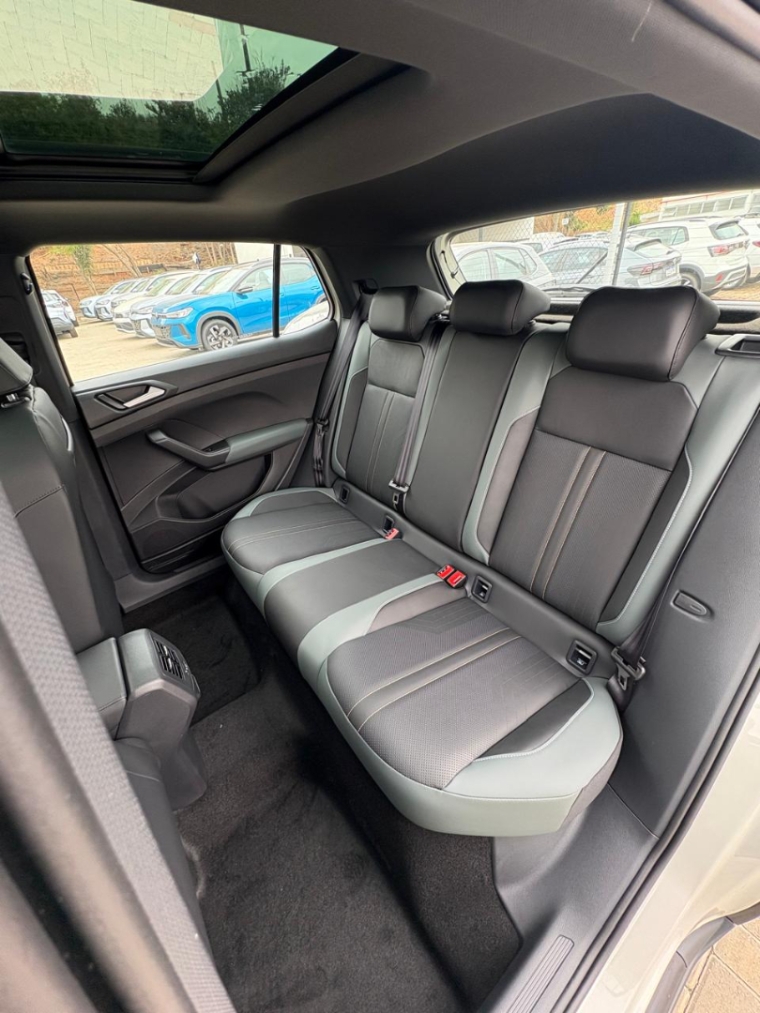 volkswagen t-cross 1.4 250 tsi total flex extreme automatico 4p 202611