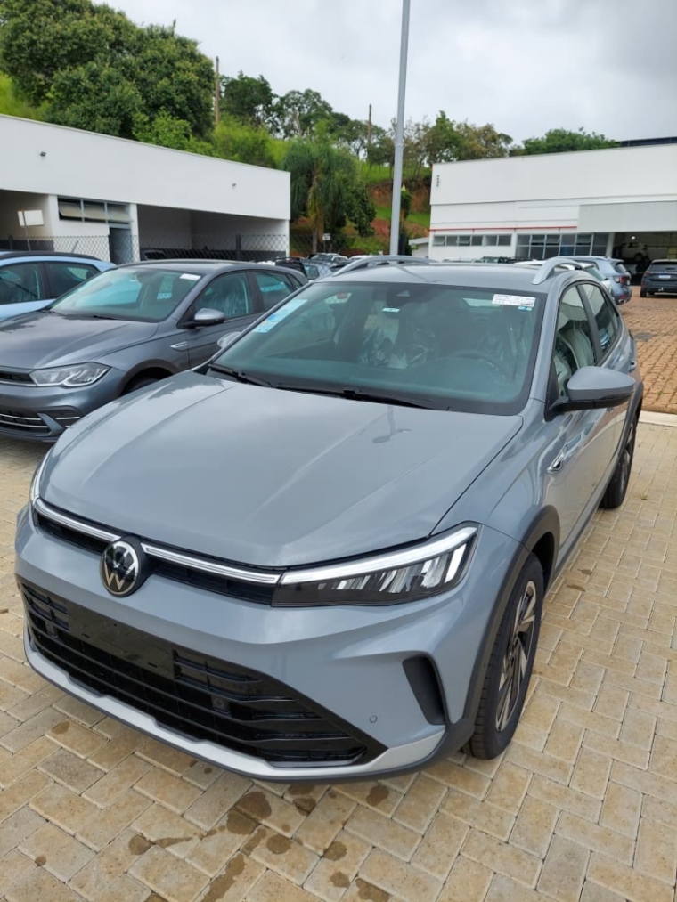 volkswagen nivus 1.0 200 tsi total flex highline automatico 4p 2026