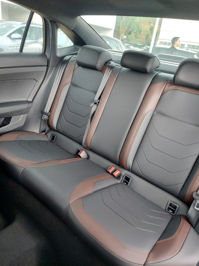 oferta imperdivel! volkswagen virtus 1.0 200 tsi highline automatico 2025/2610