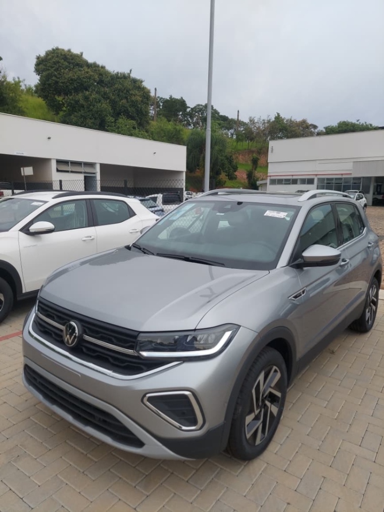 volkswagen t-cross 1.4 250 tsi total flex highline automatico 4p 2026