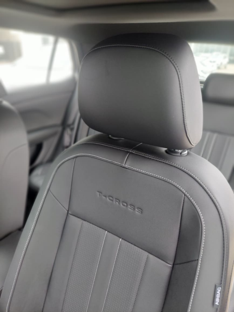 volkswagen t-cross 1.4 250 tsi total flex highline automatico 4p 202611