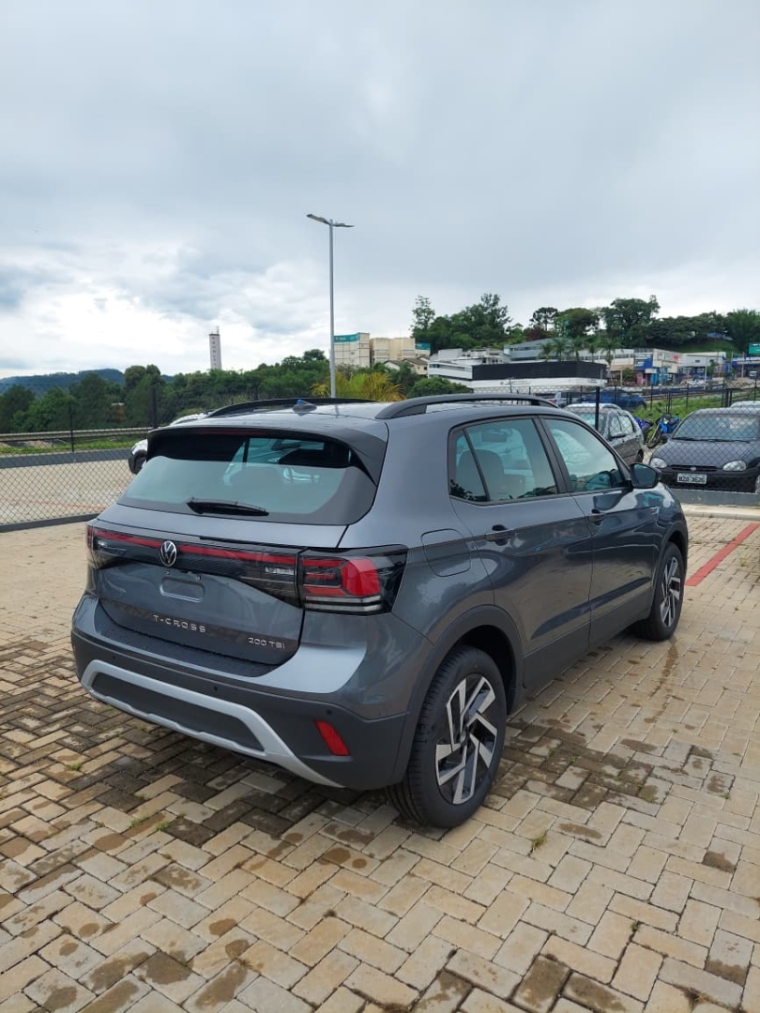 volkswagen t-cross 1.0 200 tsi total flex comfortline automatico 4p 20264