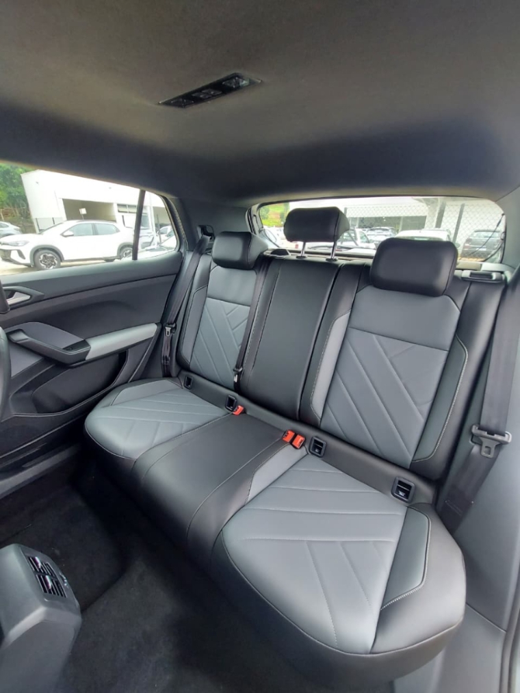 volkswagen t-cross 1.0 200 tsi total flex comfortline automatico 4p 202610