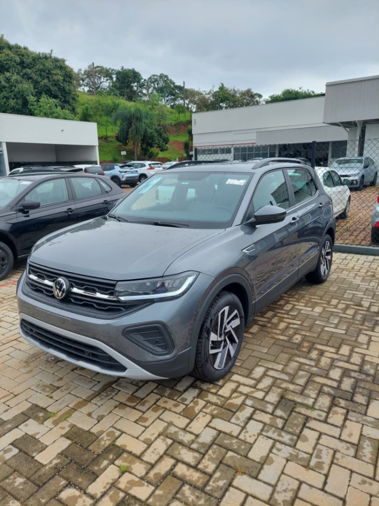 volkswagen t-cross 1.0 200 tsi total flex comfortline automatico 4p 2026