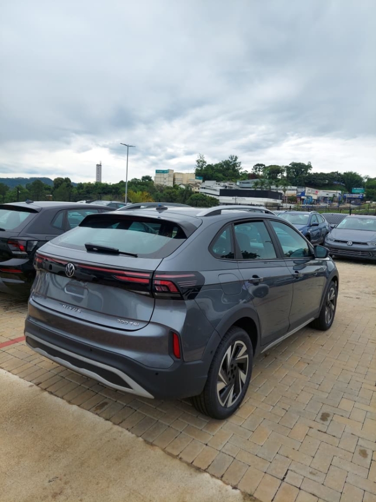 volkswagen nivus 1.0 200 tsi total flex highline automatico 4p 20264