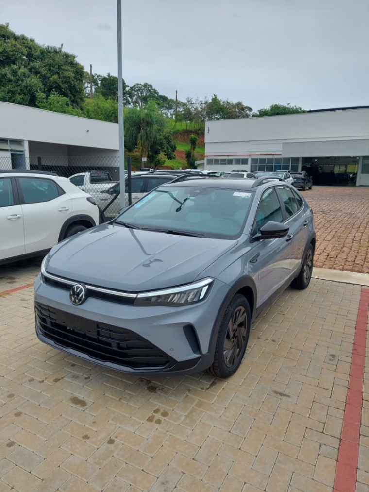 volkswagen nivus 1.0 200 tsi total flex highline automatico 4p 2026