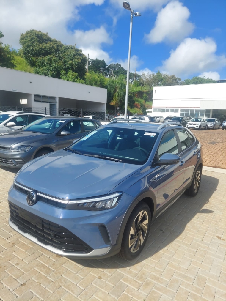 volkswagen nivus 1.0 200 tsi total flex highline automatico 4p 2026