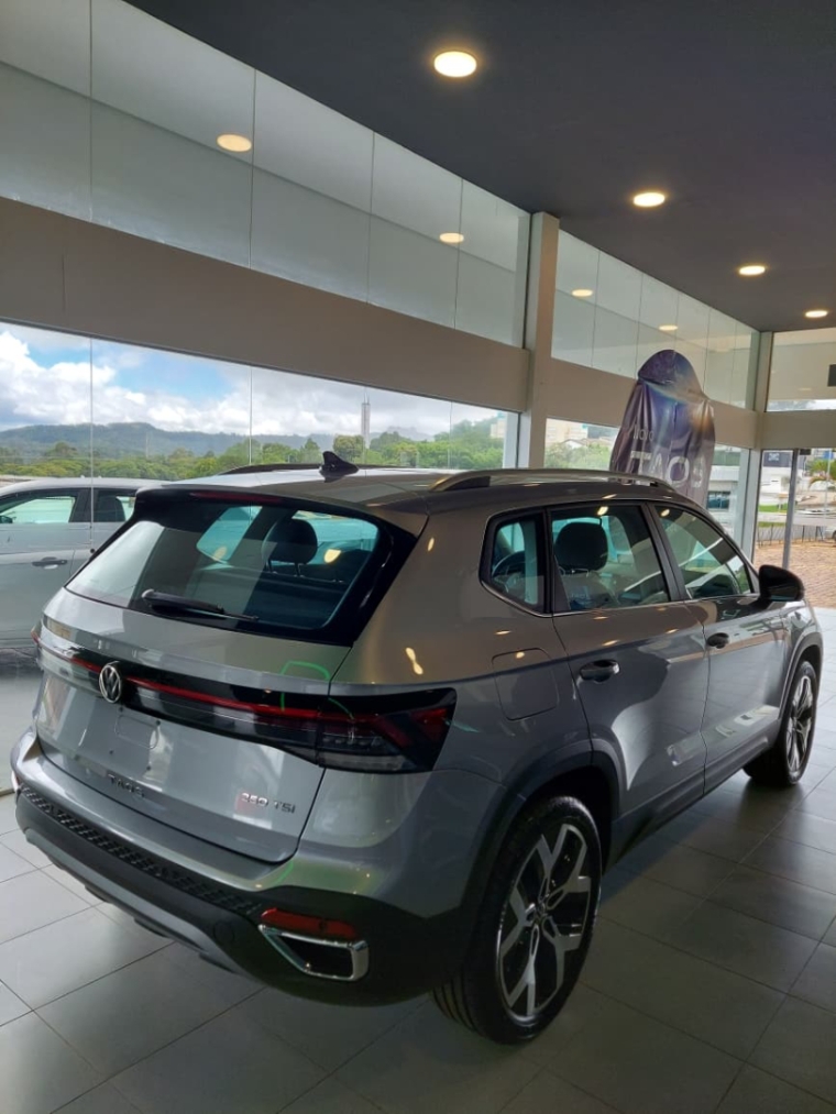 volkswagen taos 1.4 250 tsi total flex highline automatico 4p 20263