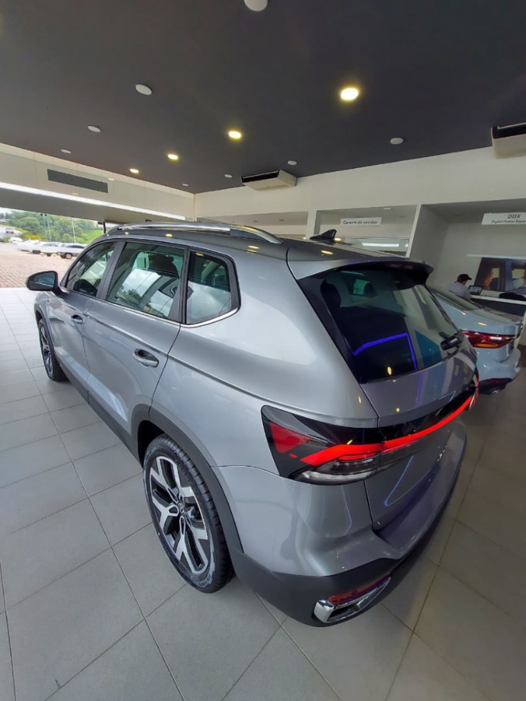 volkswagen taos 1.4 250 tsi total flex highline automatico 4p 20265