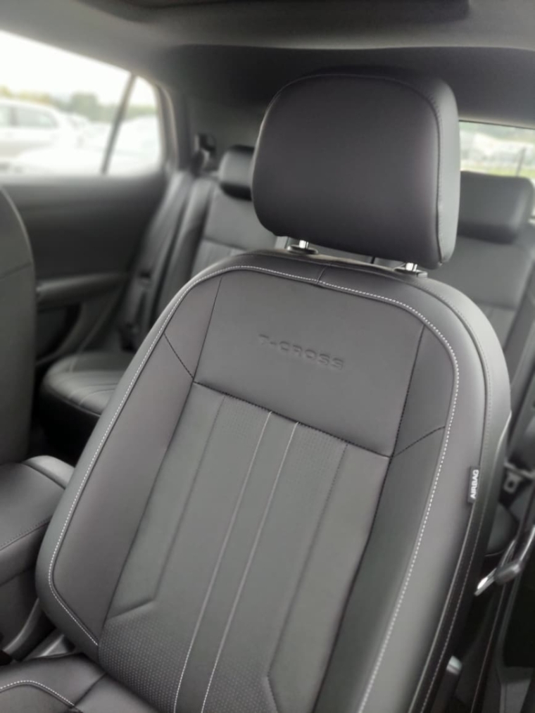 volkswagen t-cross 1.4 250 tsi total flex highline automatico 4p 202611