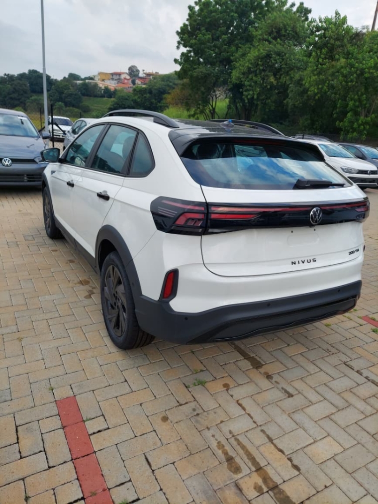 volkswagen nivus 1.0 200 tsi total flex highline automatico 4p 20266