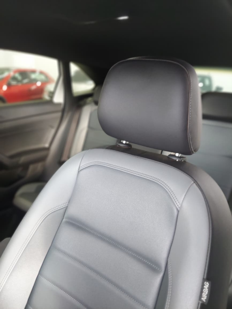 volkswagen nivus 1.0 200 tsi total flex highline automatico 4p 202311