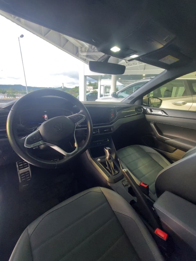 volkswagen nivus 1.0 200 tsi total flex highline automatico 4p 202310