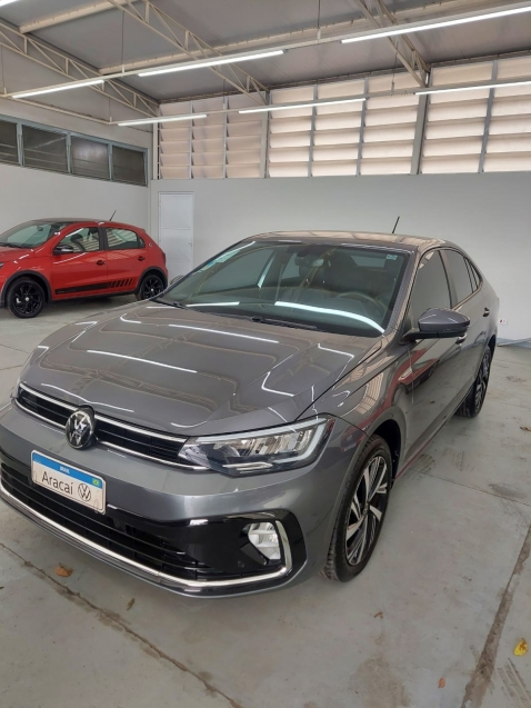 volkswagen virtus 1.0 200 tsi highline automatico flex 4p 2025