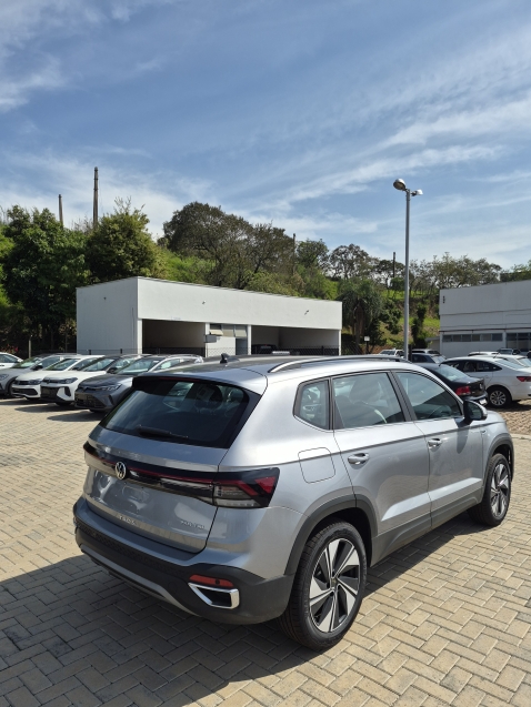 volkswagen taos 1.4 250 tsi total flex comfortline automatico 4p 20264