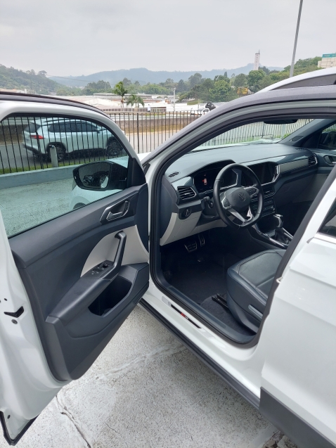 volkswagen t-cross 1.4 250 tsi total flex highline automatico 4p 20228