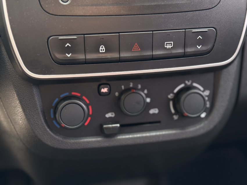 renault kwid 1.0 12v sce flex zen manual 4p 2019