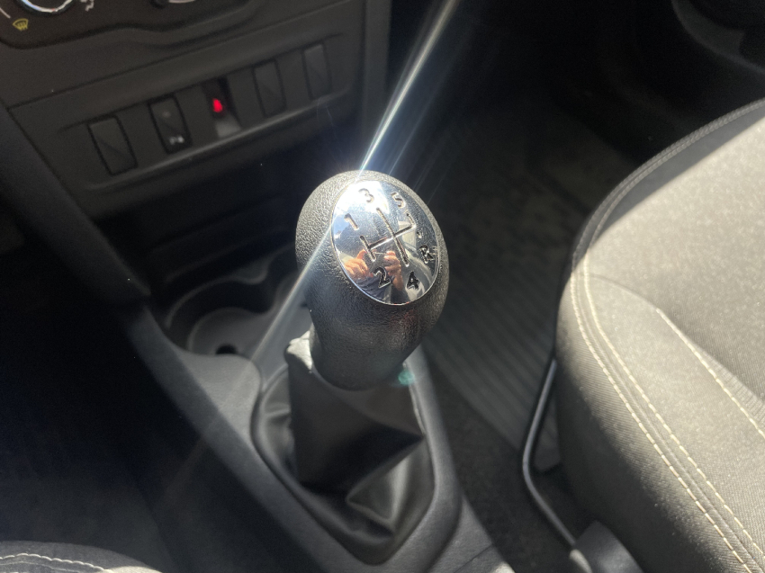 renault sandero 1.0 12v sce flex zen manual 2022